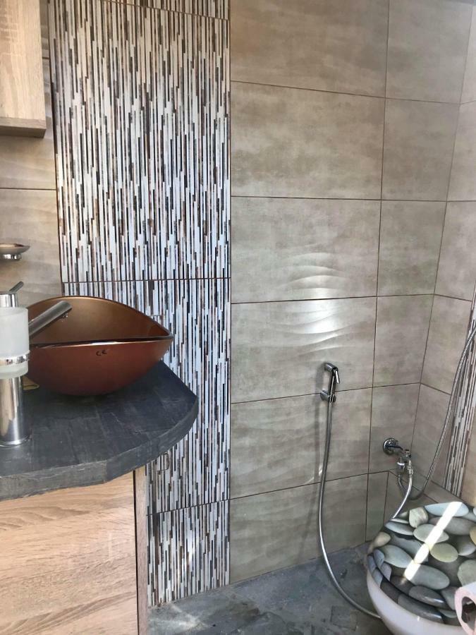 Guest House Gabriela Keratea Екстериор снимка