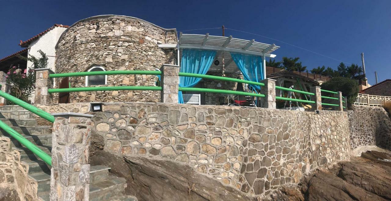Guest House Gabriela Keratea Екстериор снимка