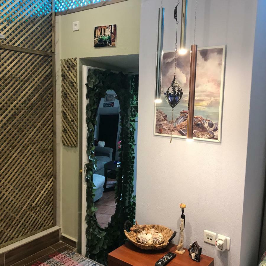 Guest House Gabriela Keratea Екстериор снимка